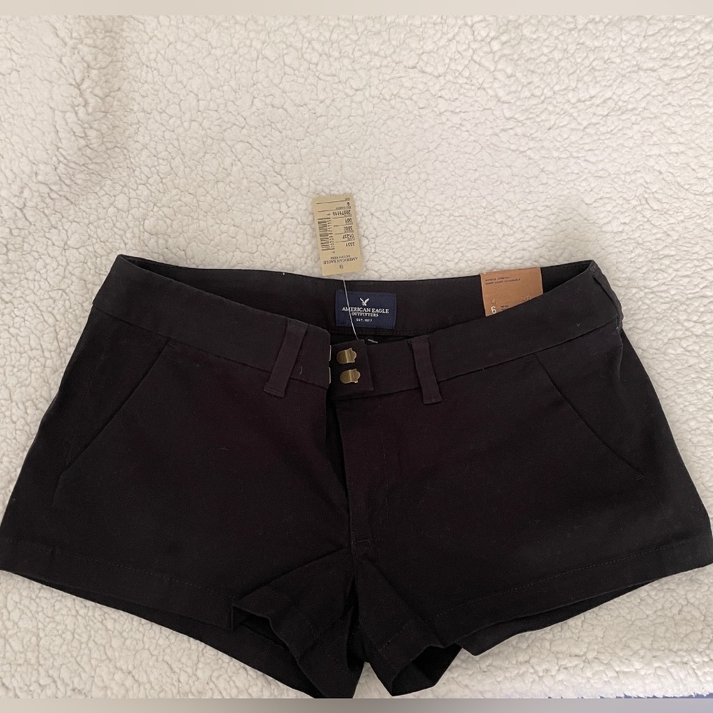 American Eagle Shortie Black shorts (NWT)